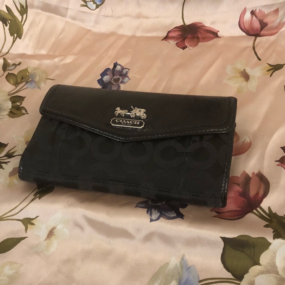 COACH Madison Op Art Checkbook Wallet